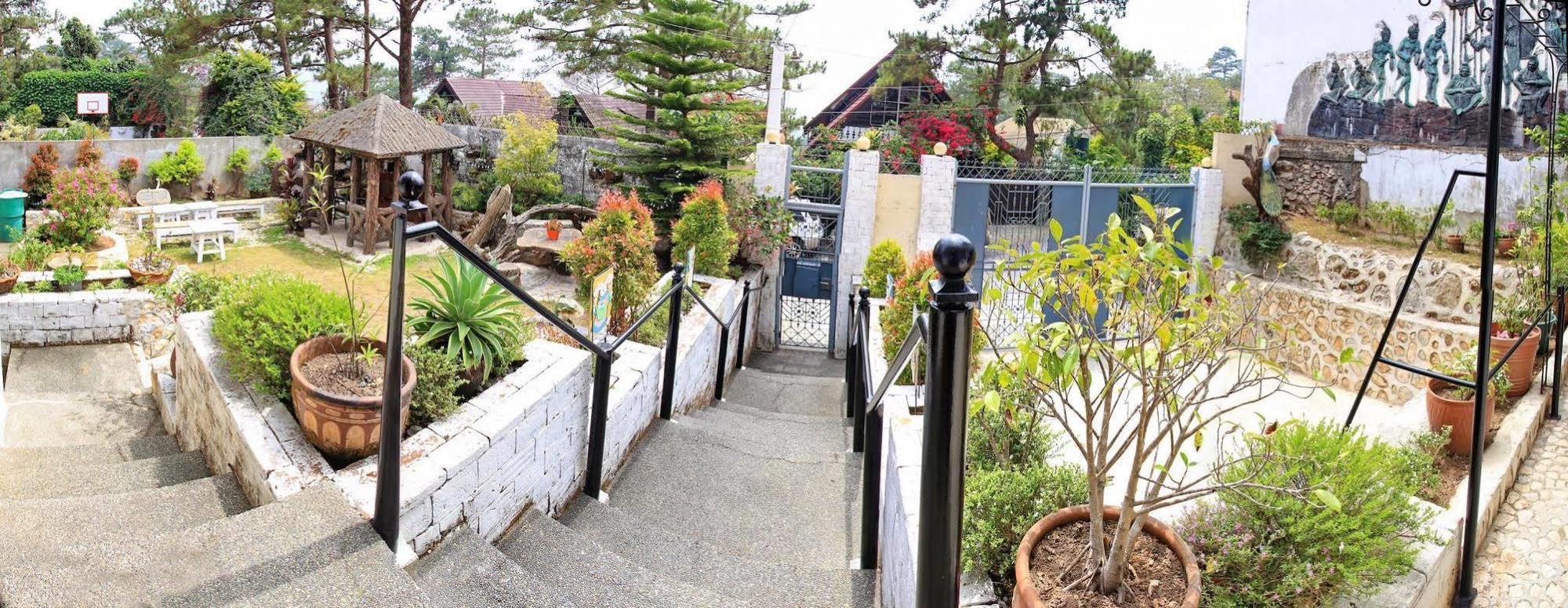 Guest Haven Chalet Baguio Bed And Breakfast Baguio City Exterior photo
